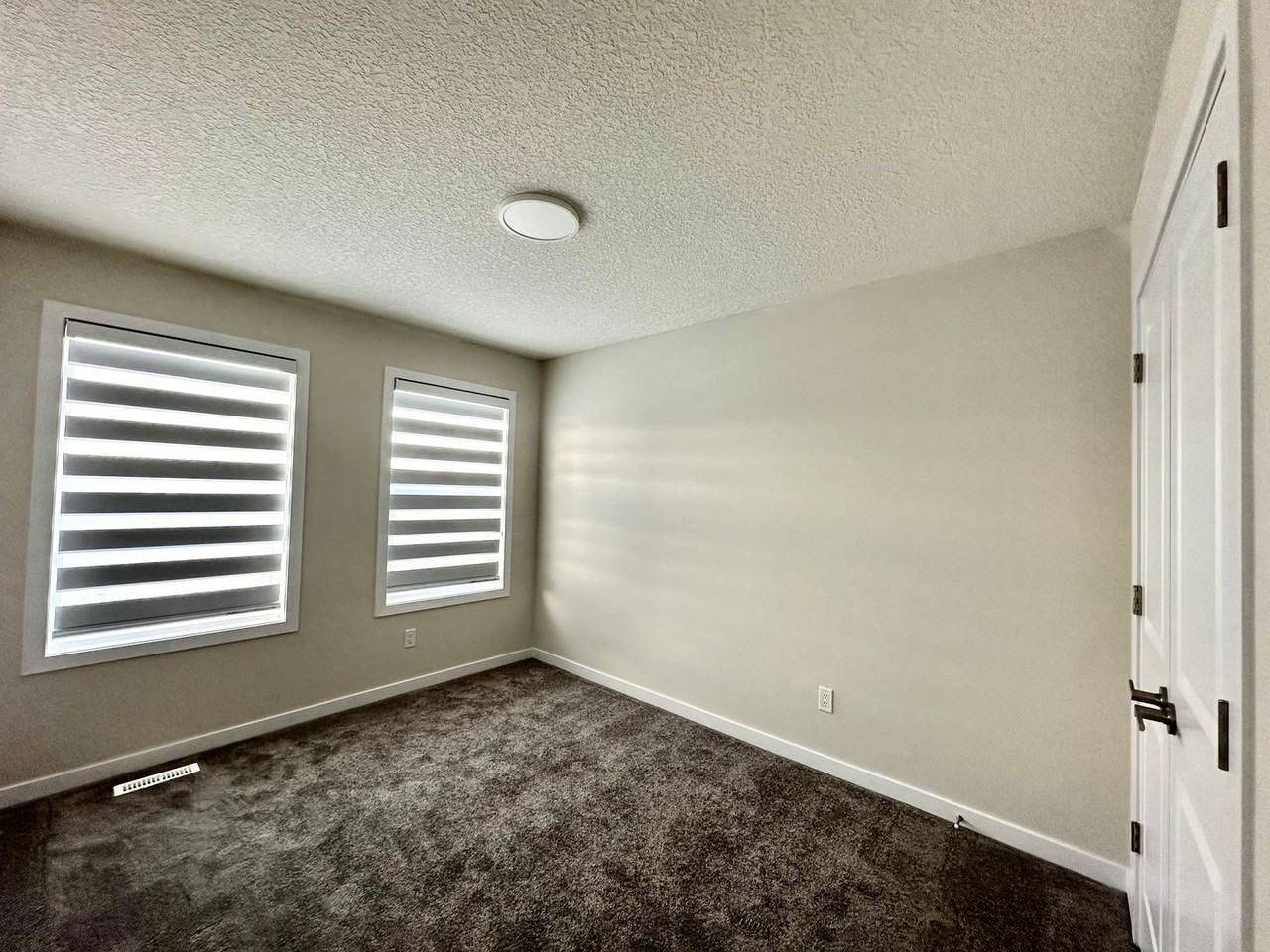 2201 Muckleplum Crescent Upper - Photo 7 of 12