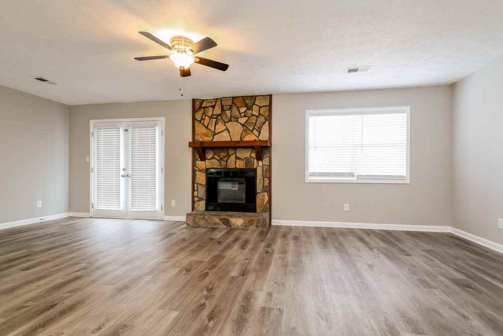 721 Pepperwood Trl - Photo 3 of 16
