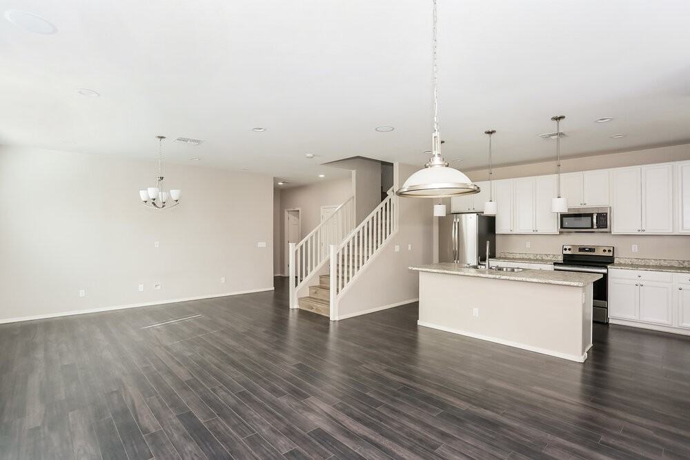 16417 West Latham Street - Photo 4 of 17