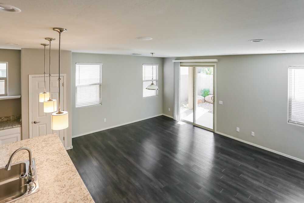 16417 West Latham Street - Photo 6 of 17