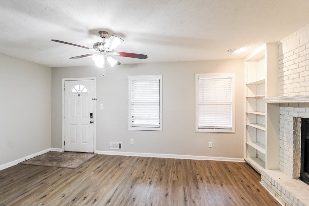 2794 Sardis Dr - Photo 4 of 16