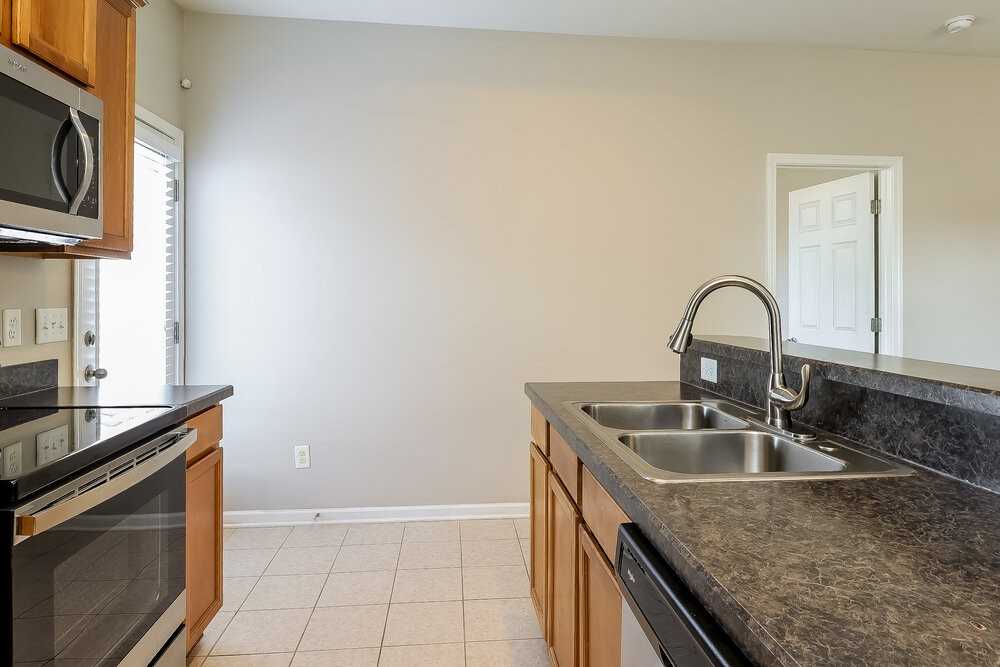 812 Old Forester Ln - Photo 7 of 17