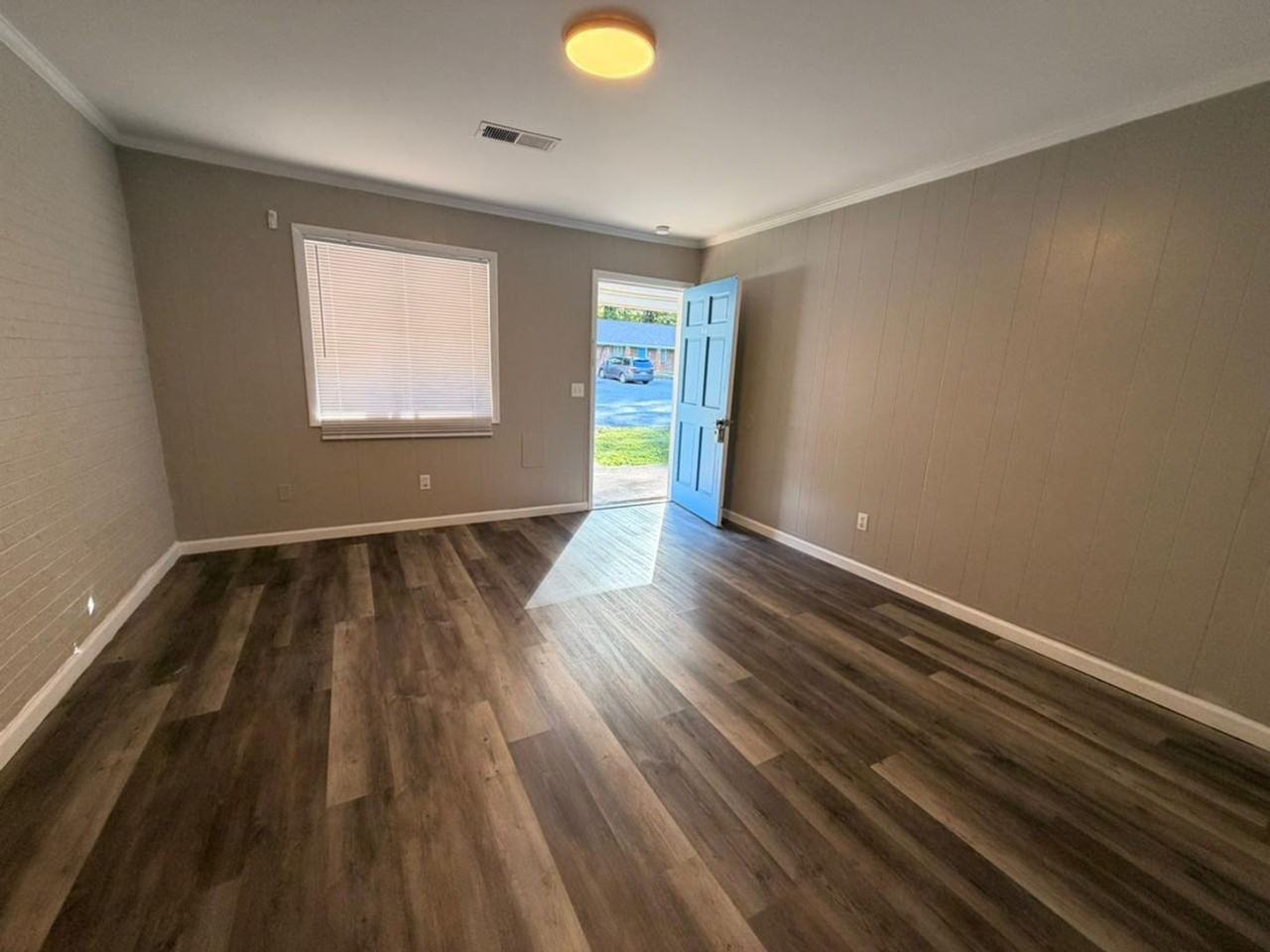 Spring Valley Apartments - Photo 3 of 36