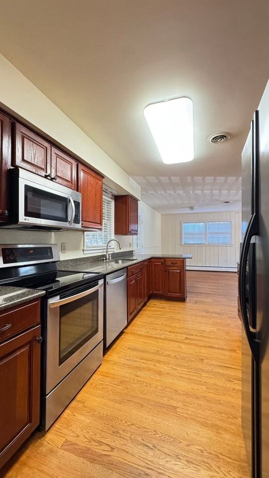 3120 Stoneridge Rd Sw ##Sw - Photo 2 of 17