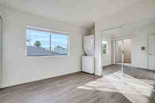 Talmadge at 47th Street – Stylish Remodeled Apartments with Patios & In - Photo 1 of 1