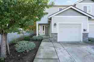 131 Ackerman St W - Photo 1 of 1