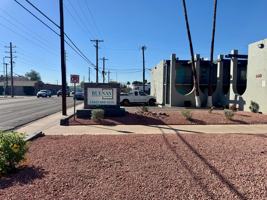 featured image of 660 E Broadway Rd