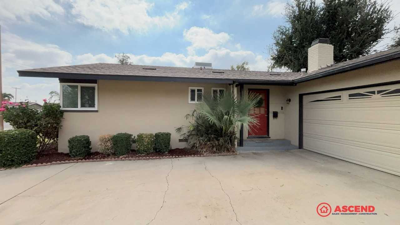 1713 Benton St - Photo 2 of 19