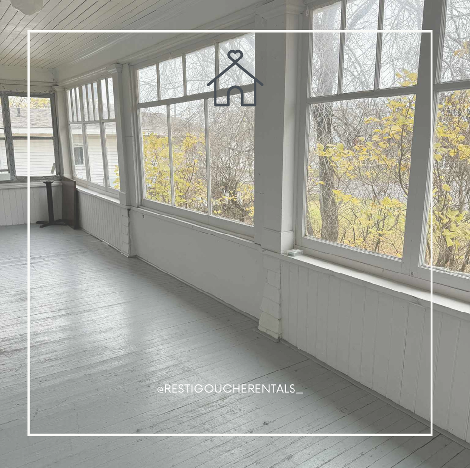 4 Rue Craig #D - Photo 2 of 10