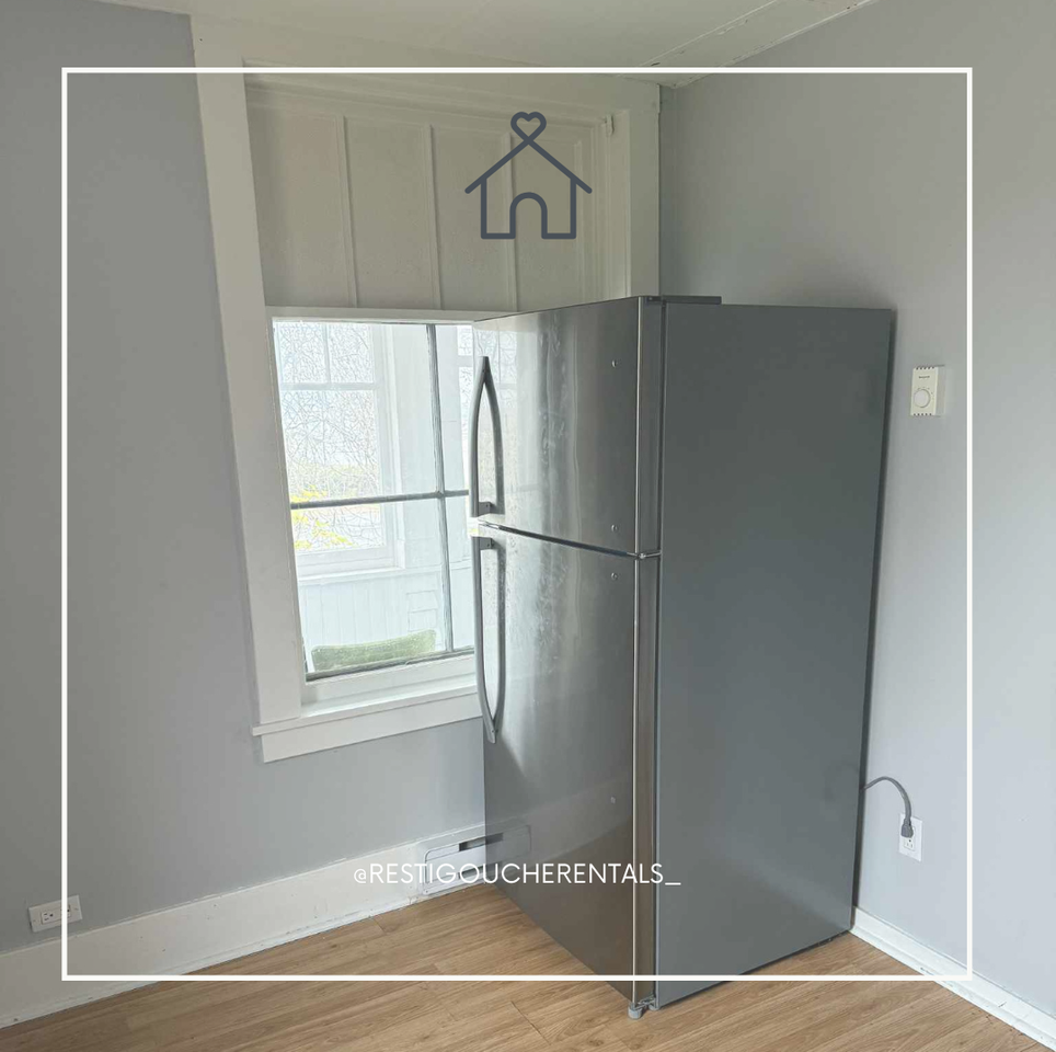 4 Rue Craig #D - Photo 6 of 10