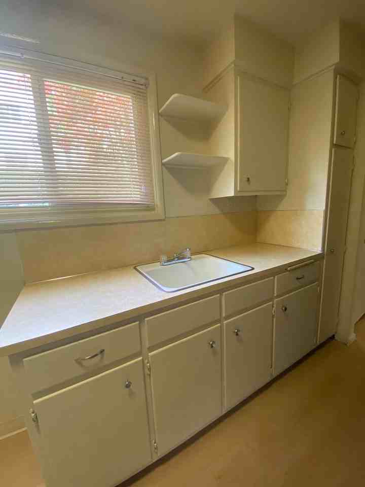 Richardson Court Apartments - Photo 2 of 25