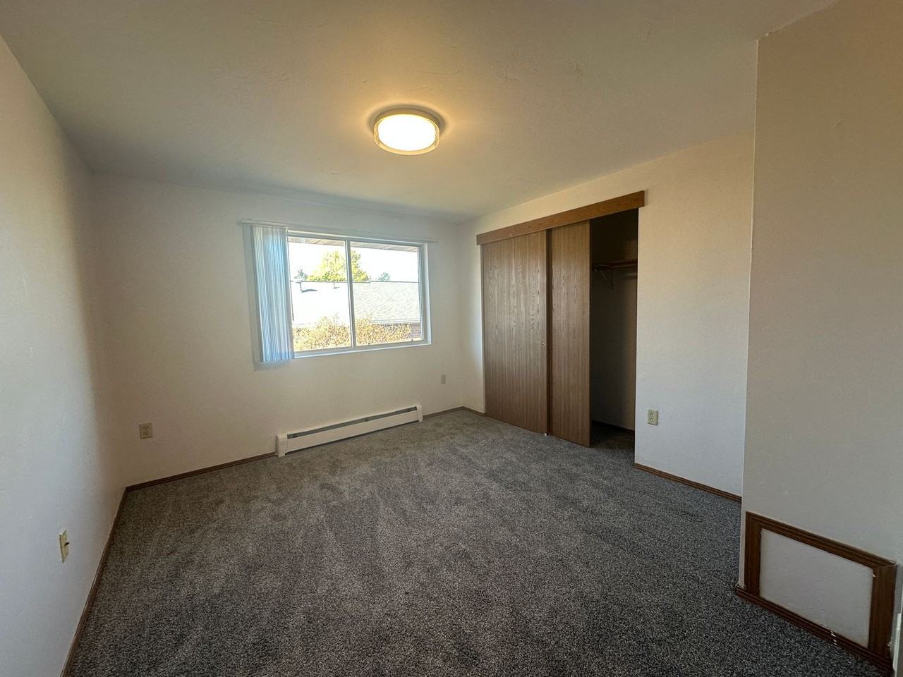 2705 Humboldt Rd - Photo 4 of 20