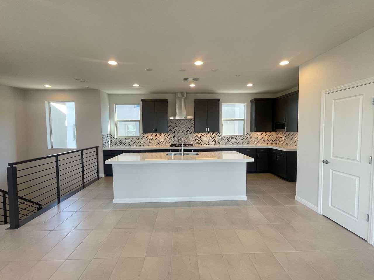 11527 Hawking Ave - Photo 4 of 18