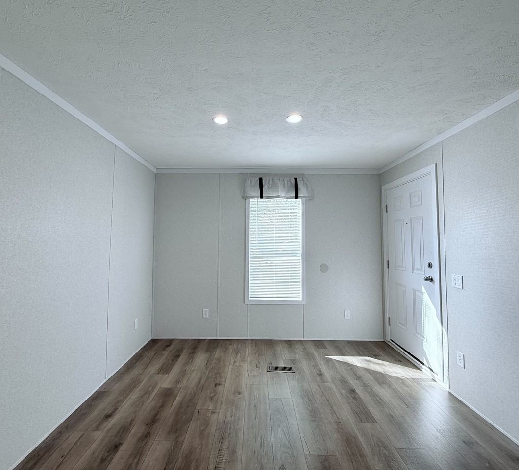 29909 Flushing Drive #71 - Photo 6 of 33