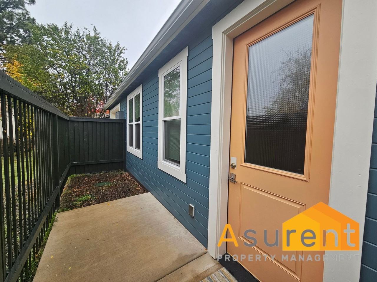 241 7th St - Photo 2 of 18