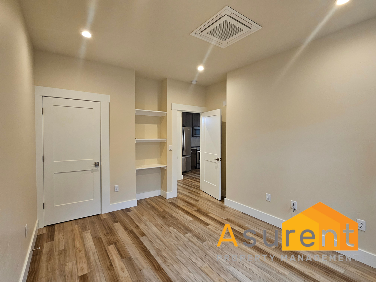 241 7th St - Photo 7 of 18