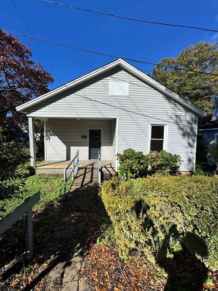 912 Jackson Street - Photo 4 of 26