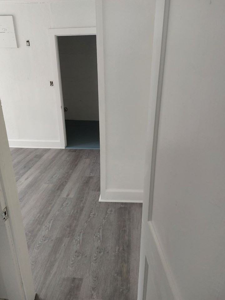 1014 Ne 8th Ave - Photo 3 of 17