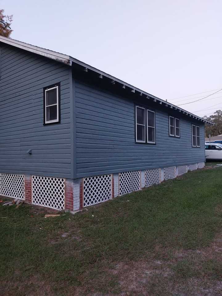 1014 Ne 8th Ave - Photo 6 of 17