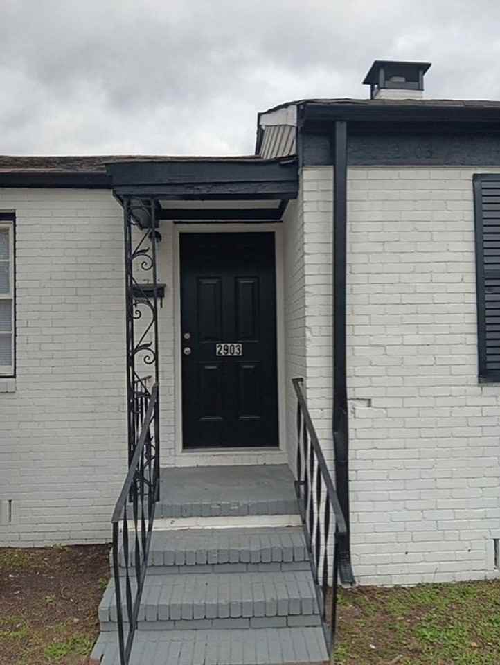 2903 Jefferson St - Photo 2 of 22