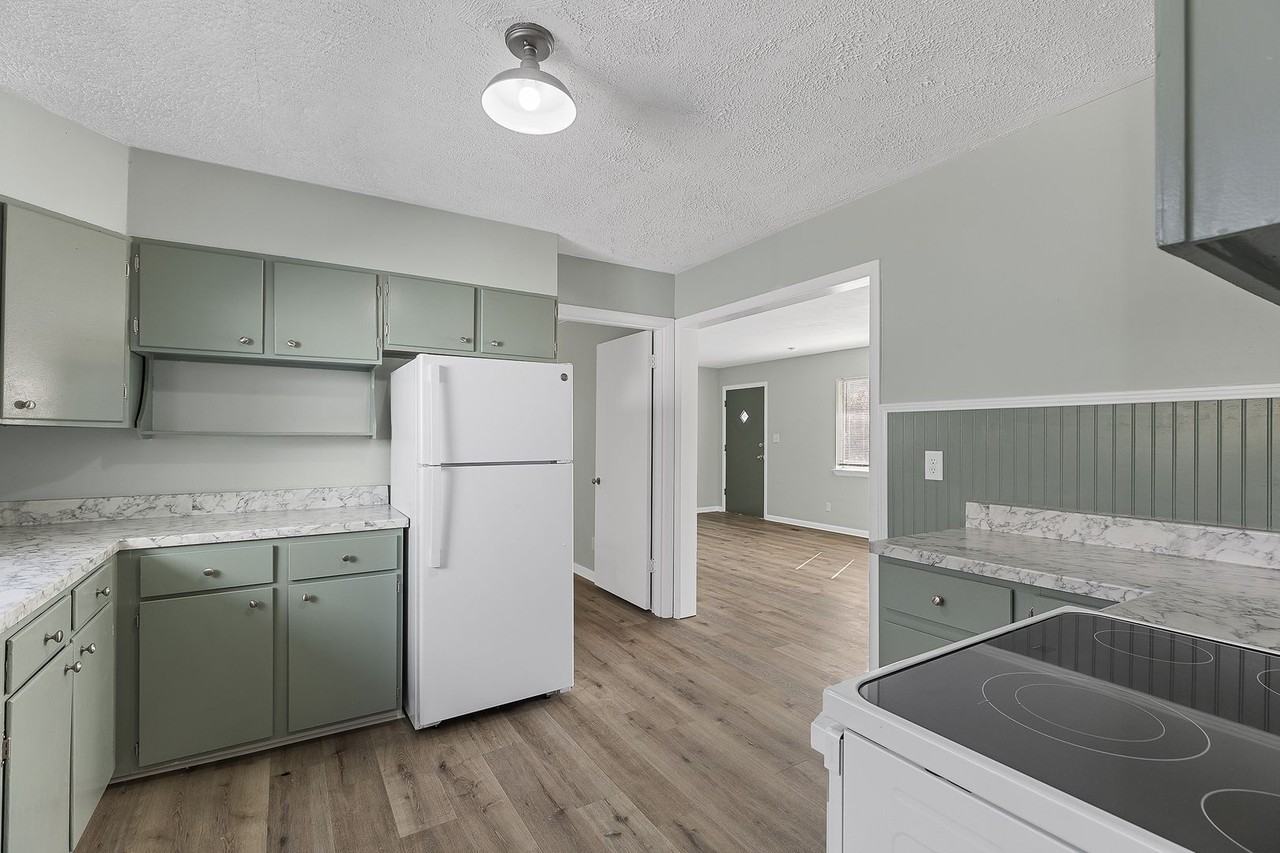 4113 Eastway Terrace - Photo 7 of 24