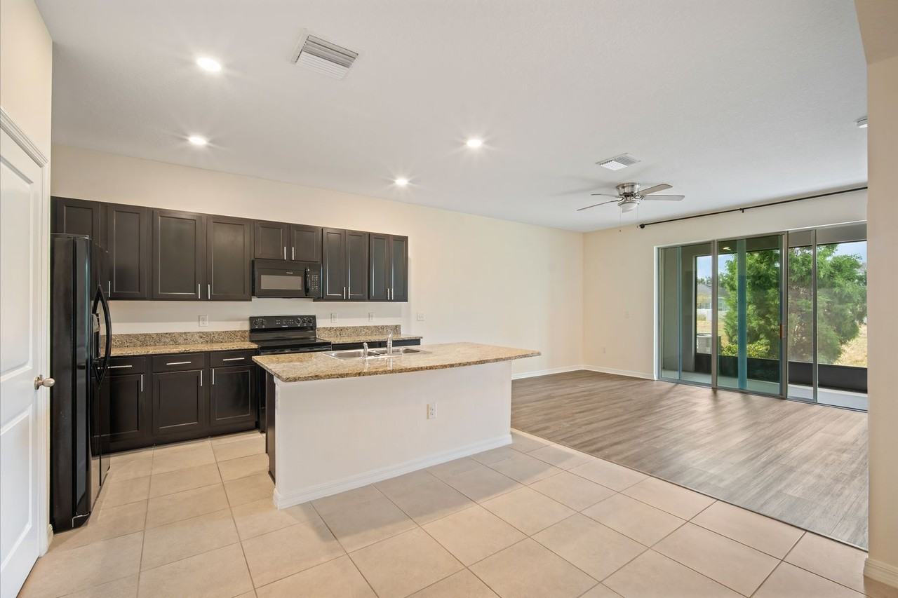 8619 Falling Blue Place - Photo 7 of 27