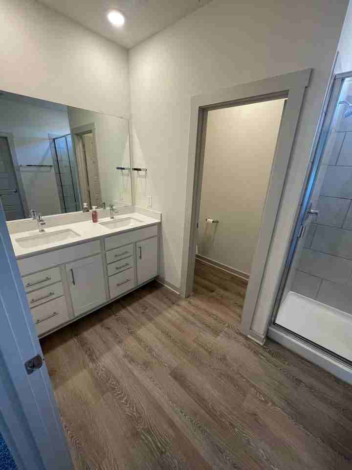 540 Wilshire Road - Photo 3 of 9