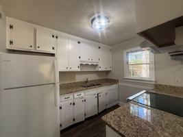 featured image of 118 Chatham Woods Dr
