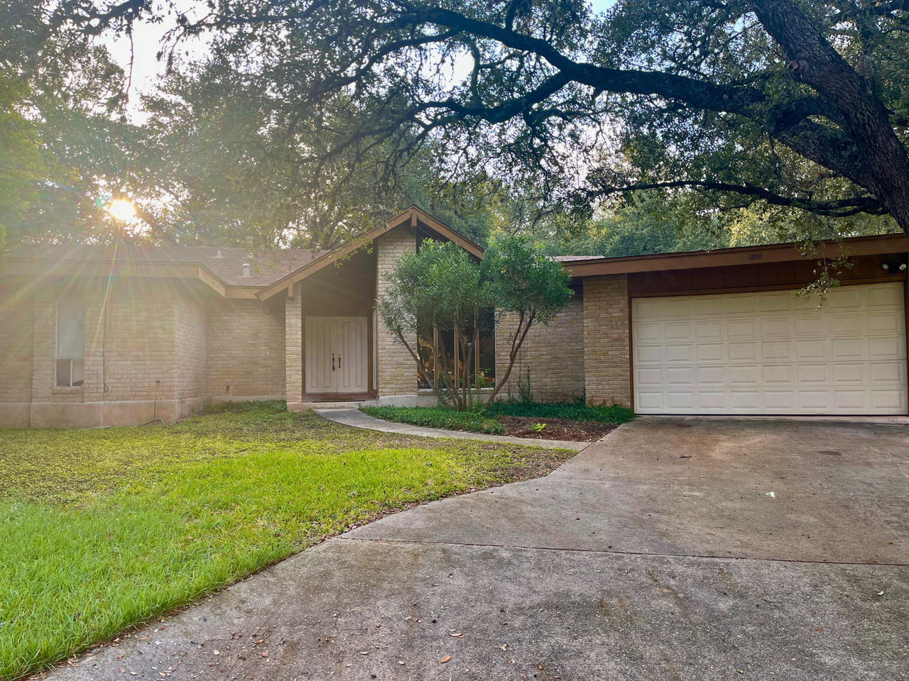 11110 Whisper Hollow St - Photo 2 of 23