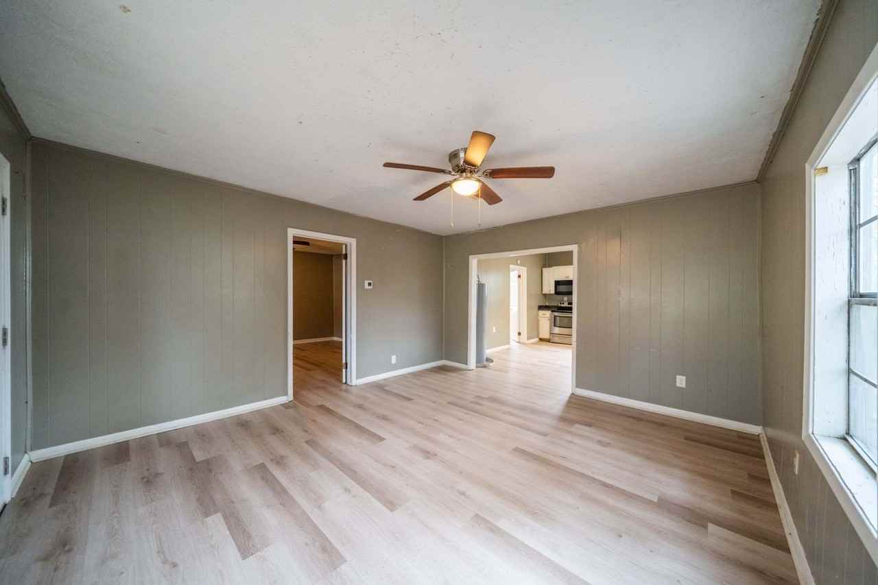 807 Walnut Street - Photo 2 of 16