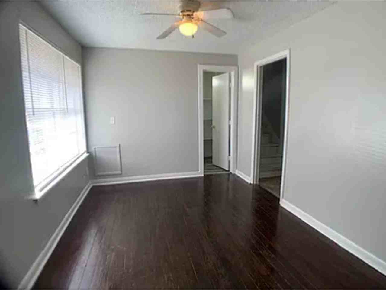 2265 Ne 16th Ter - Photo 4 of 4