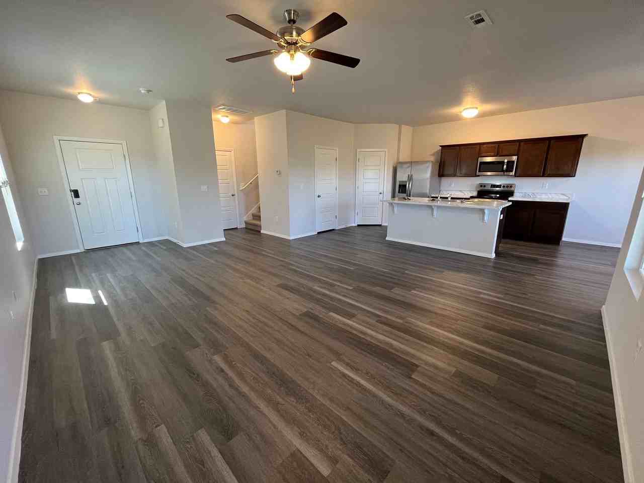 3201 Gulley Lane - Photo 7 of 32