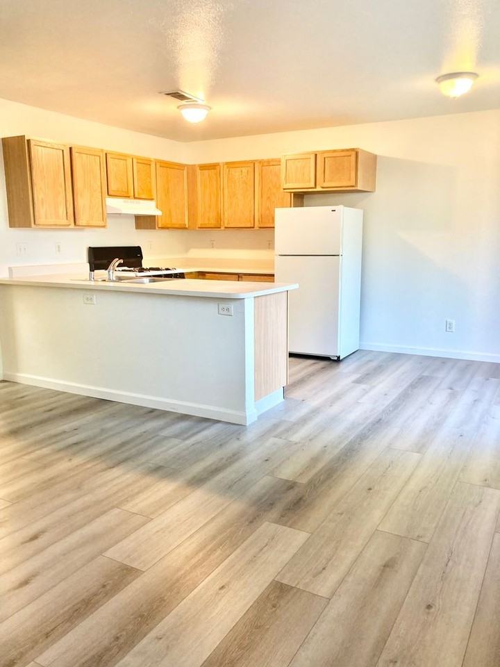 1717 Eaton Road - Photo 6 of 15