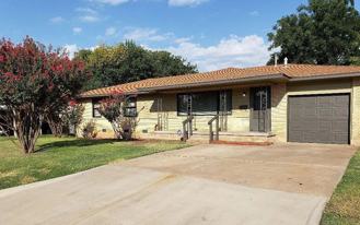 3829 Nw Ferris Ave - Photo 1 of 1