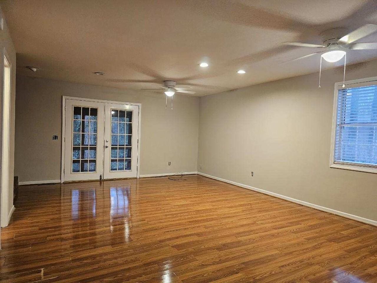 114 College Heights Blvd - Photo 4 of 11