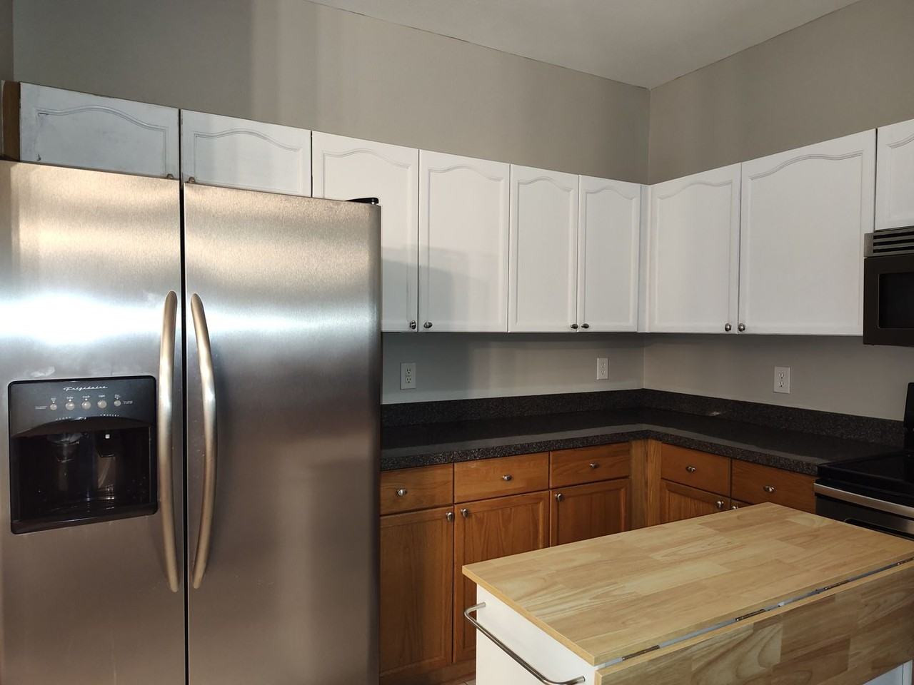 467 Doughton Ln - Photo 3 of 21