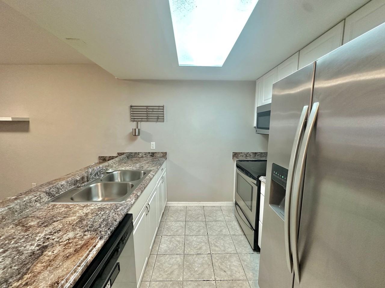 4009 Sw 21st Rd - Photo 4 of 11