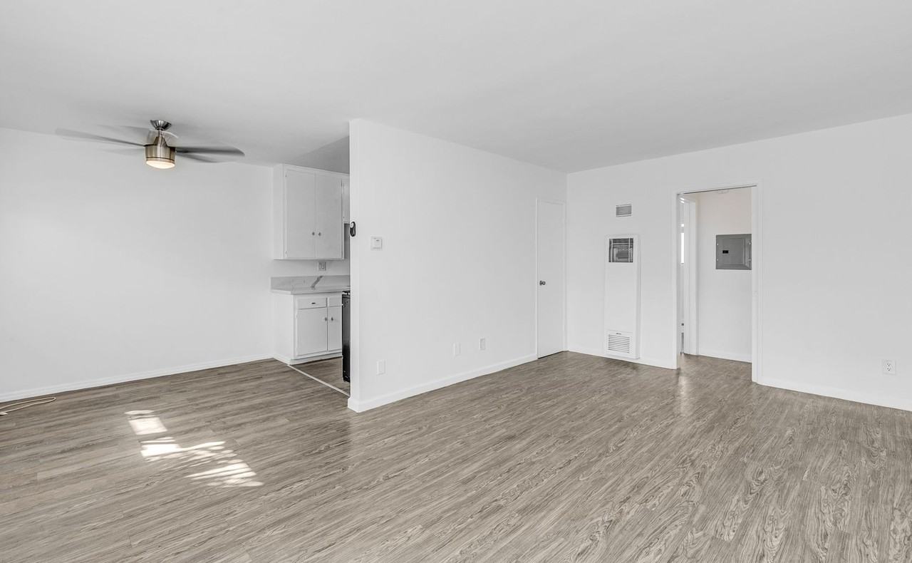 7100 Fulton Ave - Photo 3 of 33