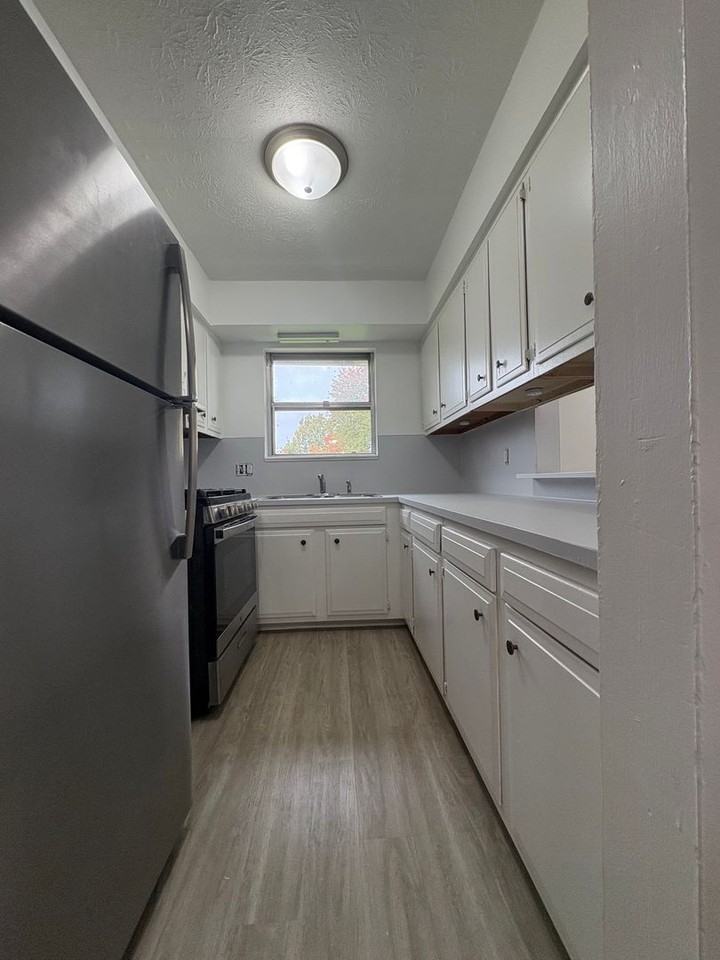 Carter Townhomes - Photo 2 of 7