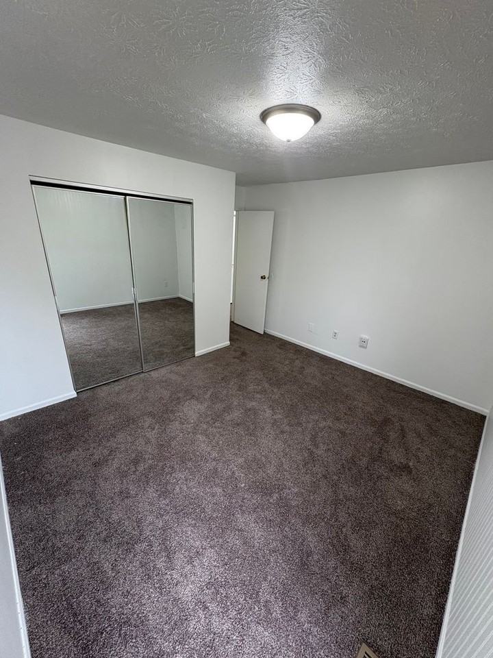 Carter Townhomes - Photo 5 of 7