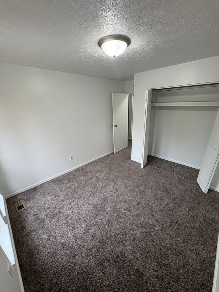 Carter Townhomes - Photo 6 of 7