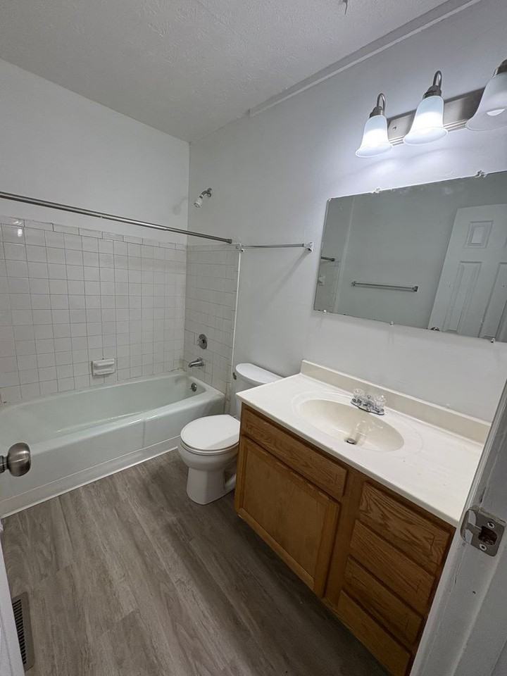 Carter Townhomes - Photo 7 of 7