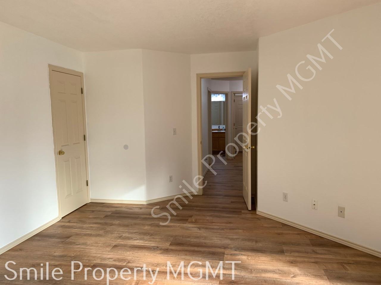 15198 Southeast Sedona Drive - Photo 6 of 14