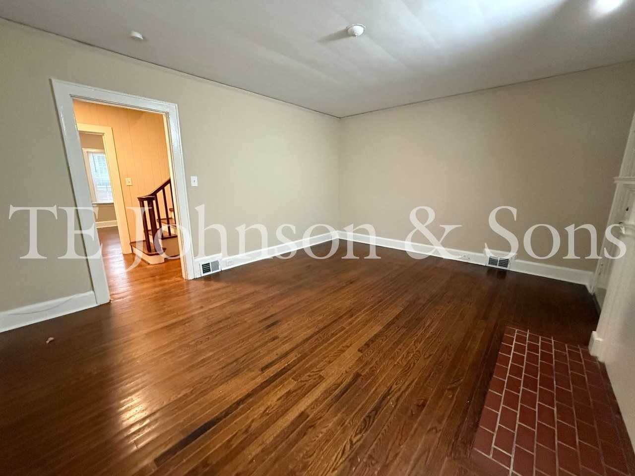 125 Rosedale Circle - Photo 4 of 47