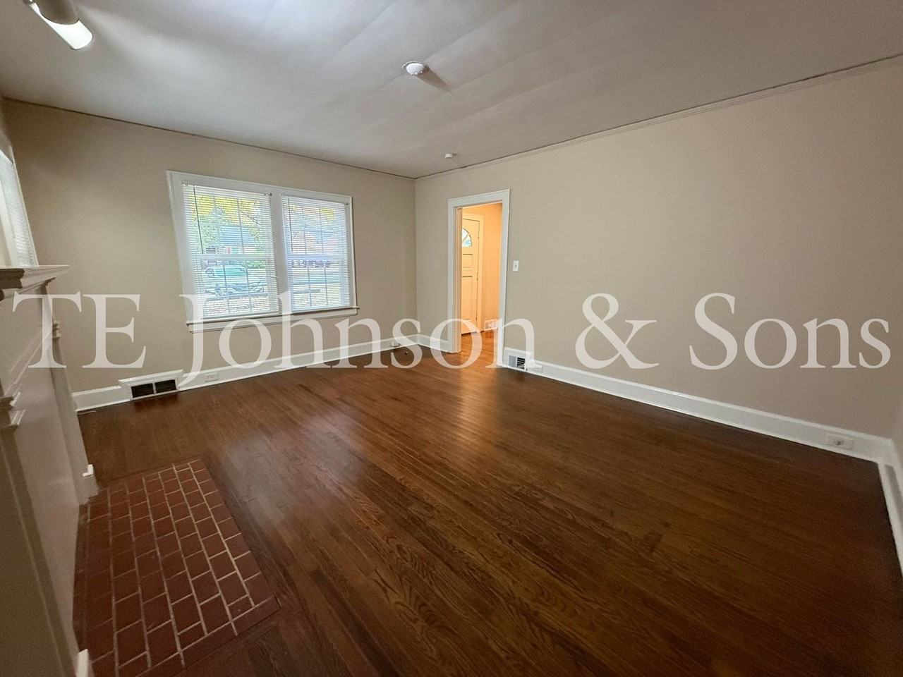 125 Rosedale Circle - Photo 5 of 47