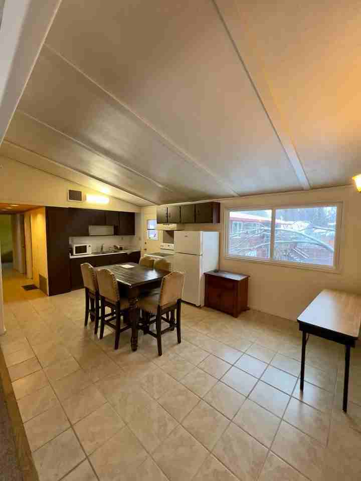 601 Fairbanks St - Photo 6 of 17