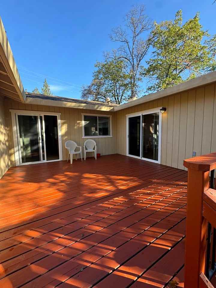 11683 Lakeshore S - Photo 2 of 18