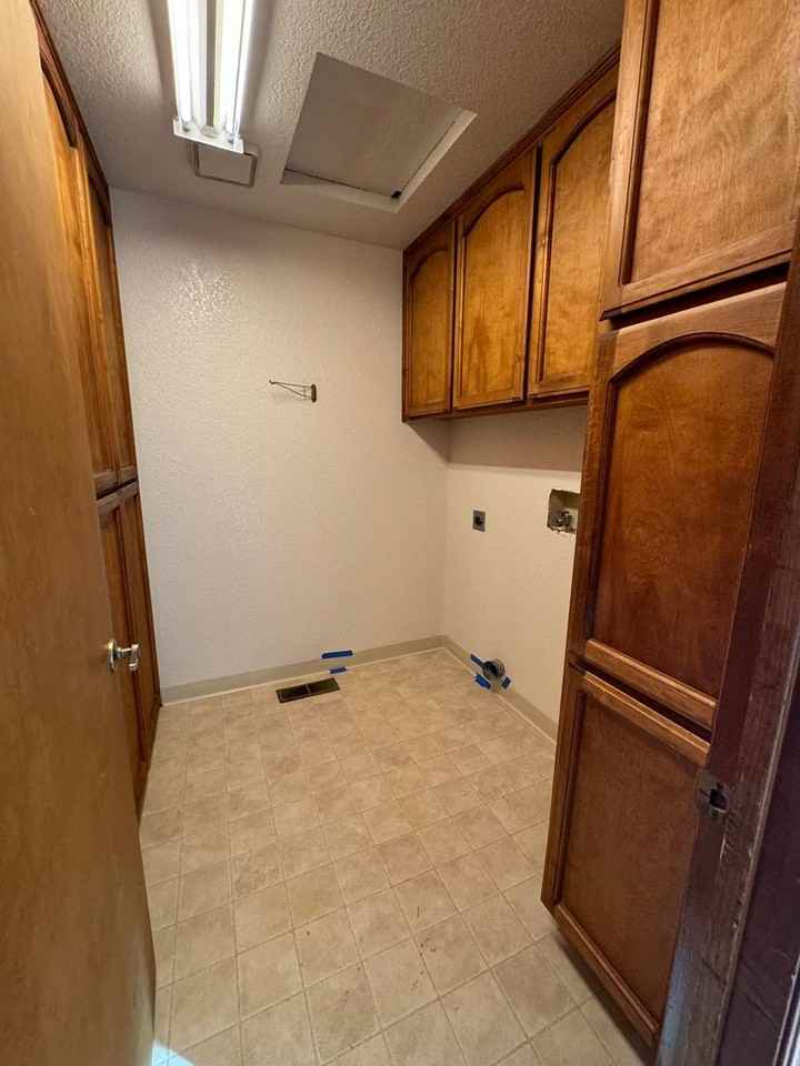 11683 Lakeshore S - Photo 7 of 18