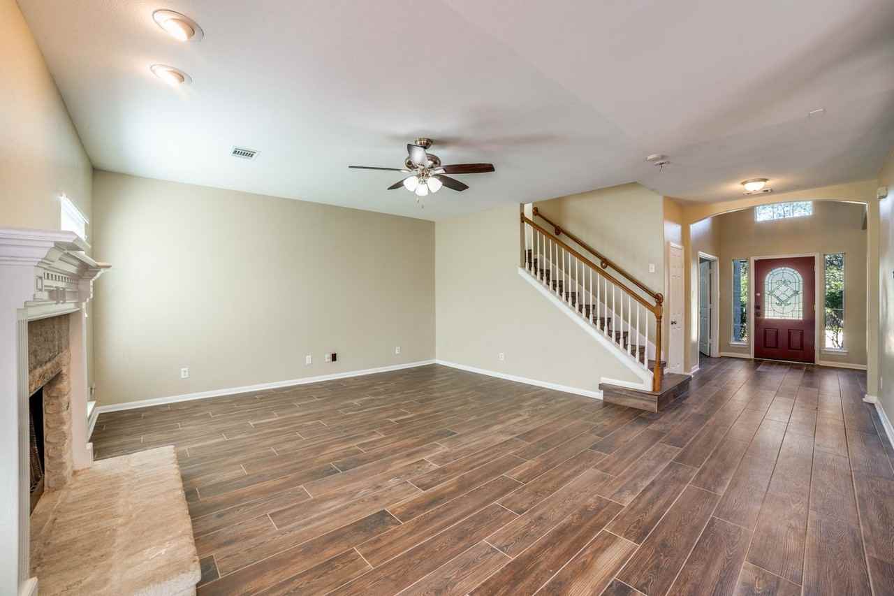 9918 Alms Park Dr - Photo 5 of 25