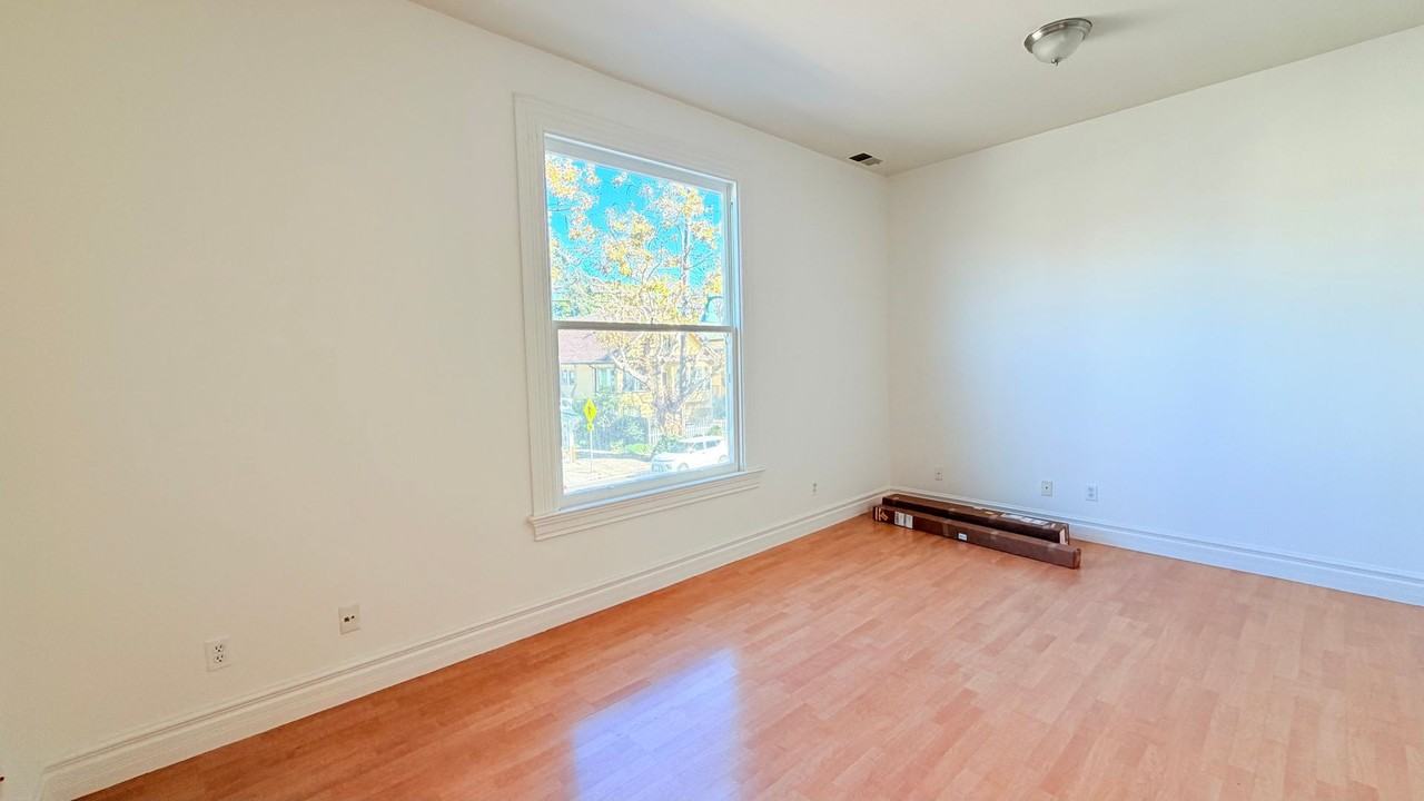 932 Central Avenue - Photo 5 of 16